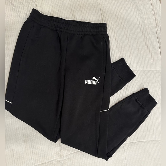 Puma Other - New unisex Puma sweatpants, size S